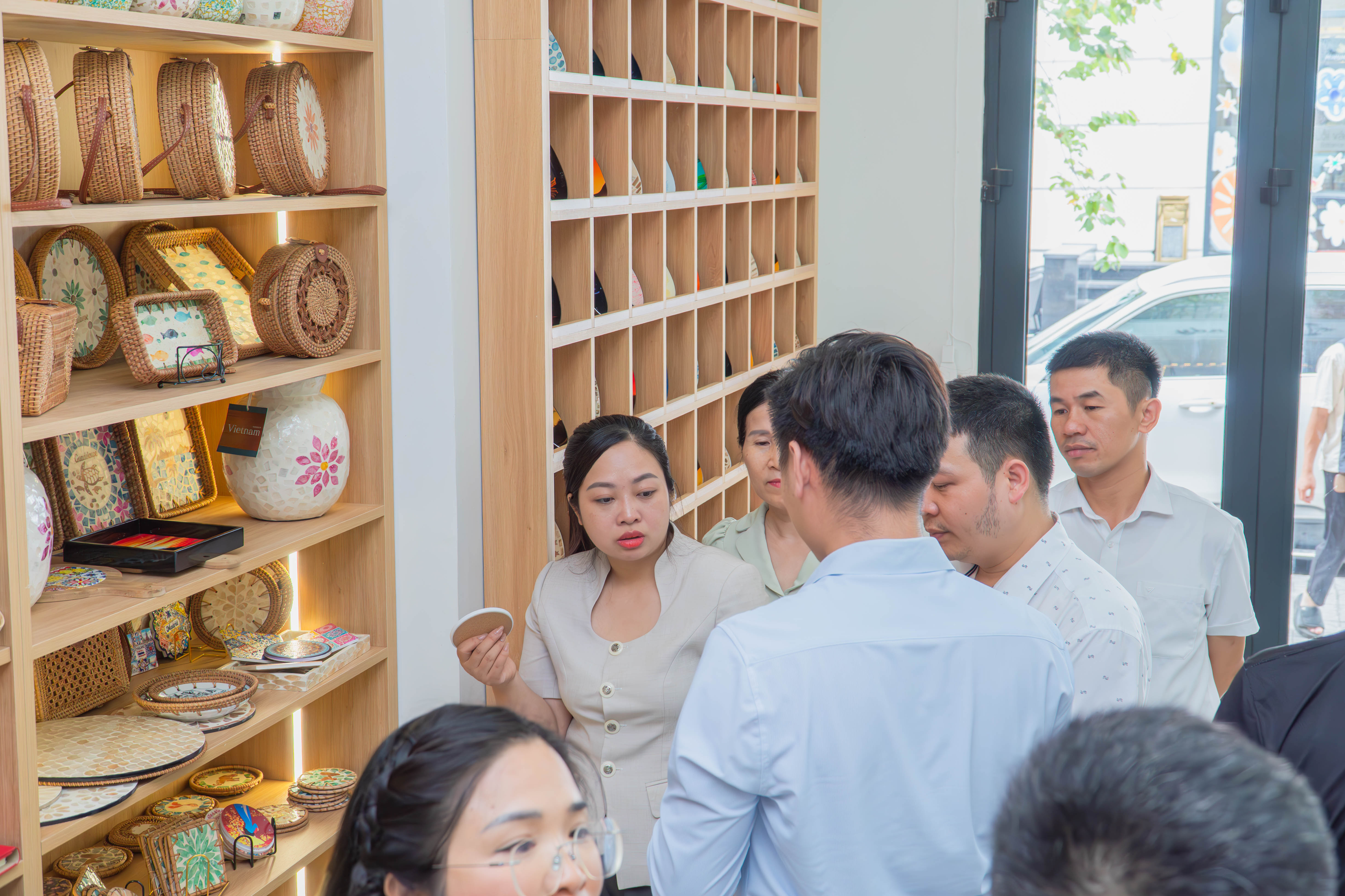 Vhandy đón đoàn Hội Doanh nhân trẻ tỉnh Ninh Bình đến thăm và làm việc