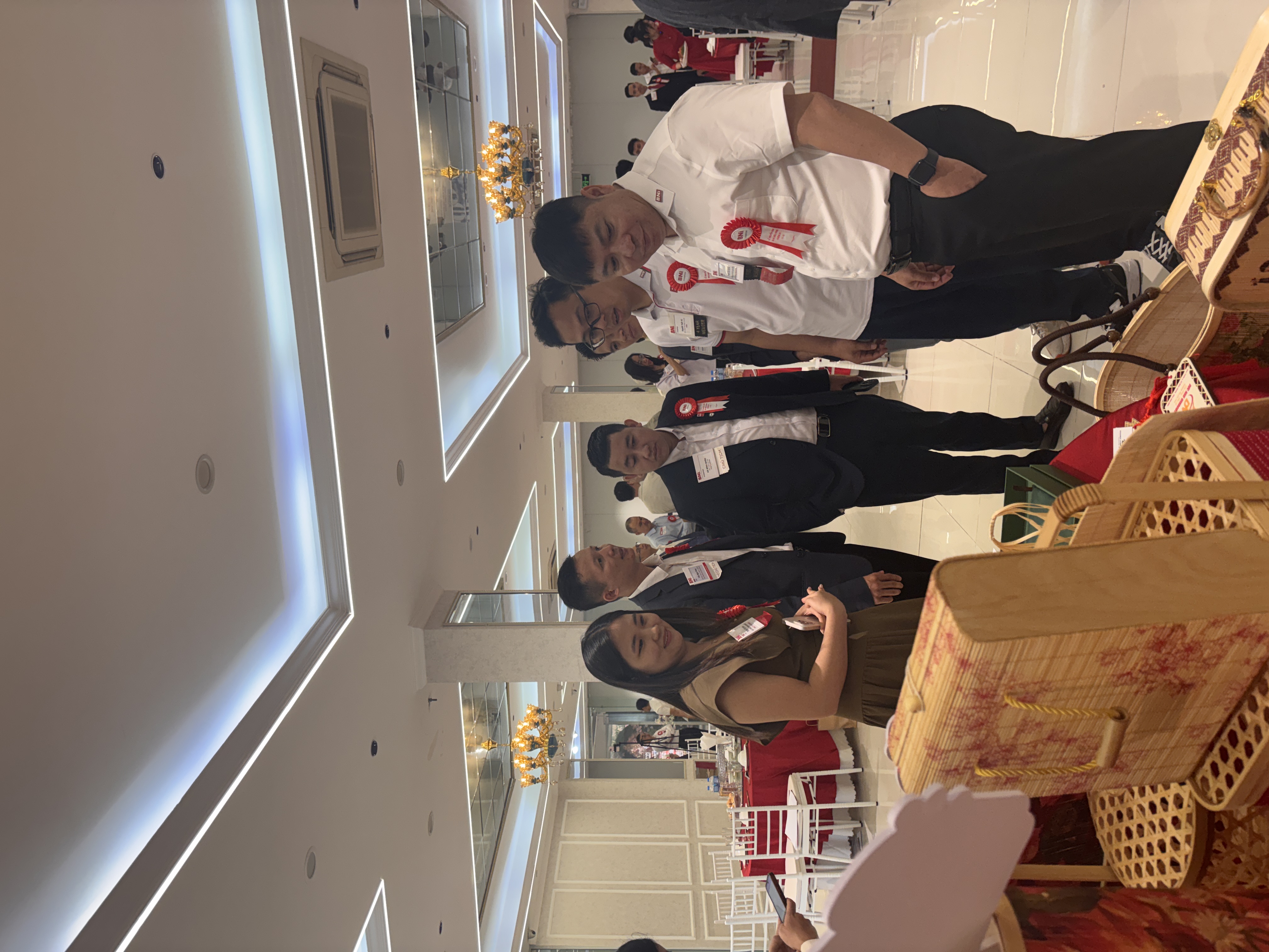 Hành Trình Kết Nối Doanh Nghiệp Tại Lễ Chuyển Giao BNI Hà Nội & Hà Nam: Đẳng Cấp Quà Tặng Mây Tre Đan Tri Ân Cuối Năm