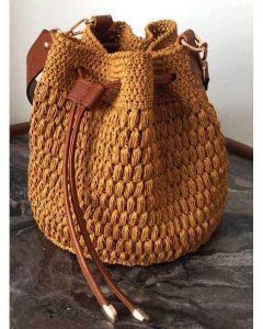 Sản phẩm sau khi nghe hướng dẫn cách móc túi xách bằng sợi cói