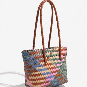 Làn nhựa quai dài nhiều màu sắc