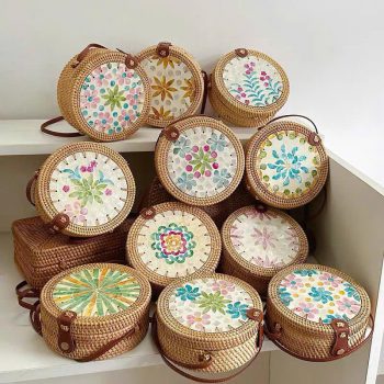 Túi mây hình trống tròn đan thủ công - họa tiết hoa văn Vintage